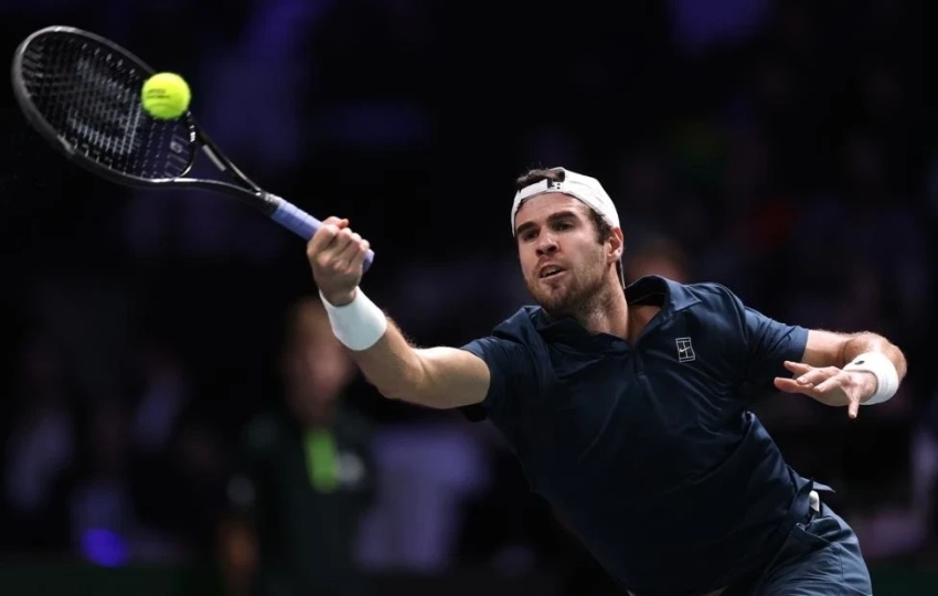 Карен Хачанов вышел в третий круг турнира ATP "Мастерс" в Париже