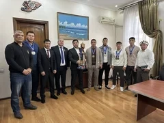 Глава Госагентства спорта поздравил чемпионов по кыргыз курошу