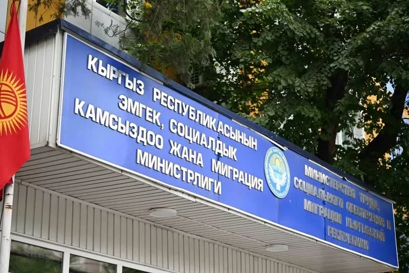 Минтруд Кыргызстана напомнило о правилах использования фото- и видеосъемки несовершеннолетних во время предвыборной агитации