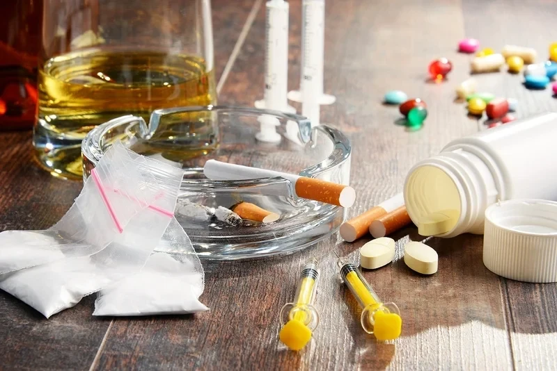 Современные лаборатории и специалисты — ключевая сила в борьбе с наркоманией