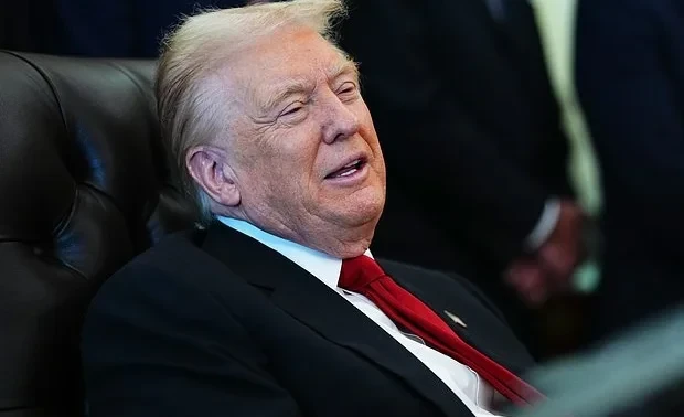 Швейцария подарила Трампу килограмм золота и часы Rolex