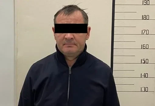 Иностранные рабочие без документов и поддельные маркировки: в Бишкеке задержан предприниматель