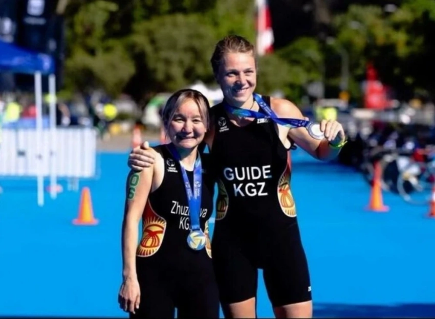 Гульназ Жузбаева выиграла золото Кубка мира по паратриатлону в Чили