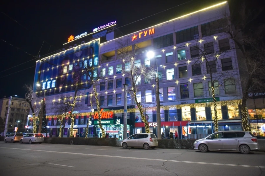 А торговые центры и кафе будут экономить электроэнергию?