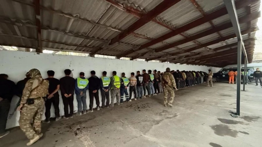 Массовая драка водителей в Чуйской области: задержаны 16 участников