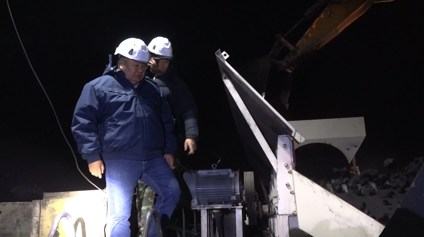 Министр энергетики Кыргызстана проверил работу угольных месторождений