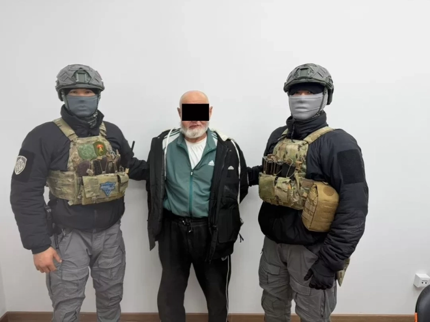 ГКНБ: Задержан один из организаторов наркогруппировки при попытке сбыта 1 килограмма «афганского чарса»