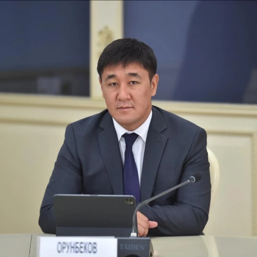 Орунбеков ответил на публикацию "Азаттыка" о санкциях против банков