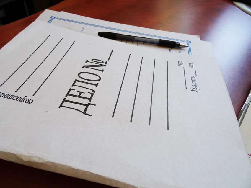 ГУВД Бишкека: Объявлены в розыск дочь и племянник кандидата в депутаты ЖК по подозрению в подкупе голосов