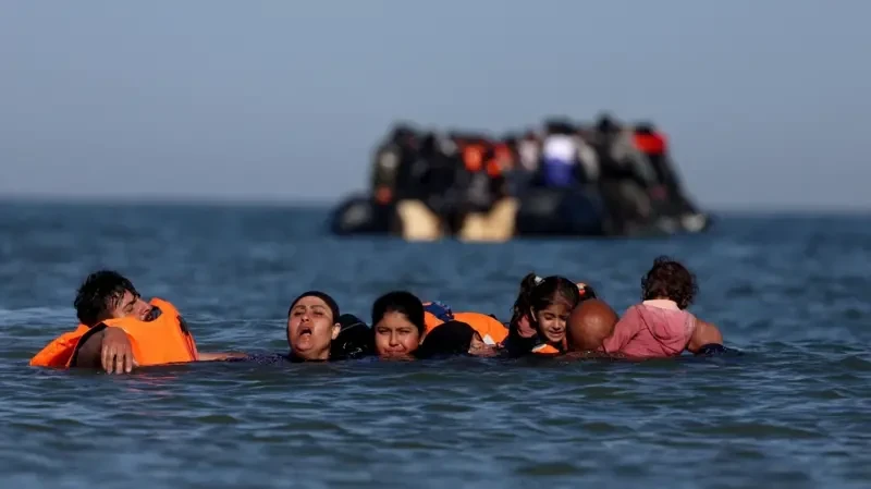 Европа прикрывает границы. Борьба с мигрантами набирает обороты перед решающим 2026 годом