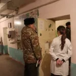 Омбудсмен Кыргызстана посетила СИЗО-1 в Бишкеке