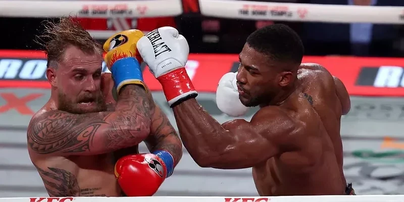 Джошуа одержал уверенную победу над Джейком Полом