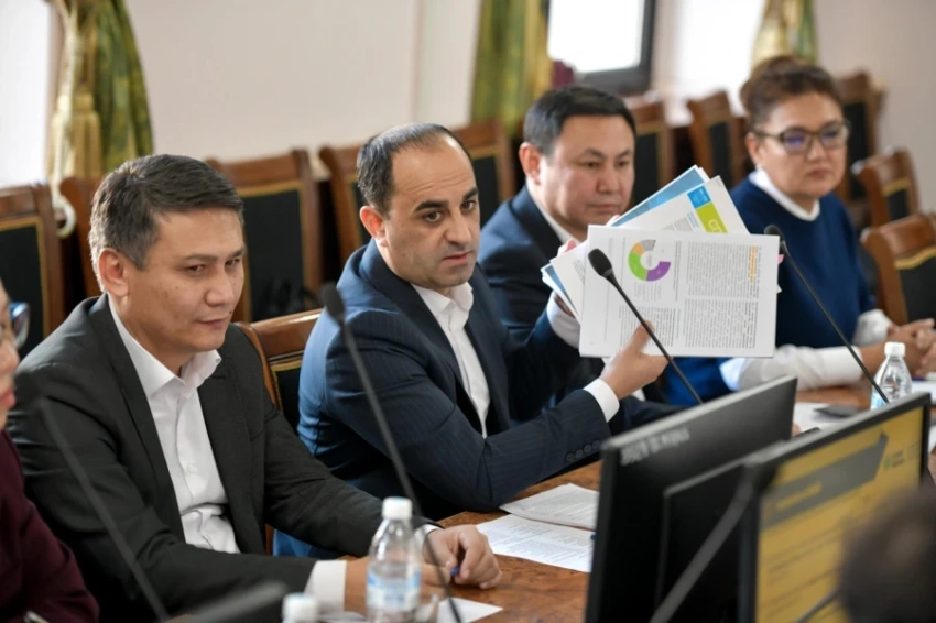 В мэрии Бишкека обсудили вопросы загрязнения воздуха