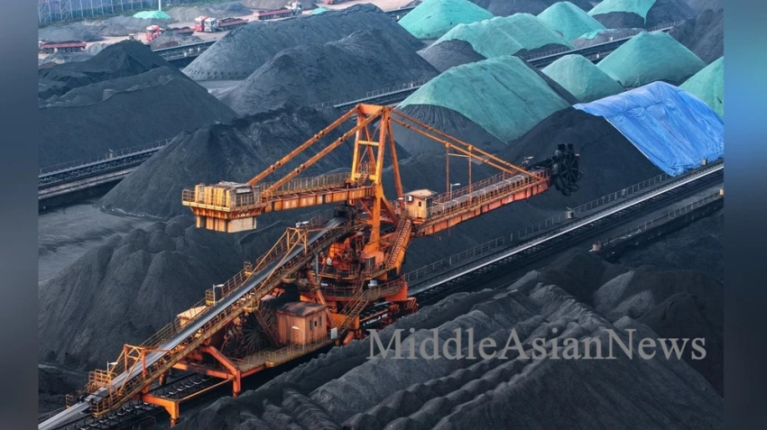 Монголия экспортировала 73.8 млн тонн угля за 11 месяцев