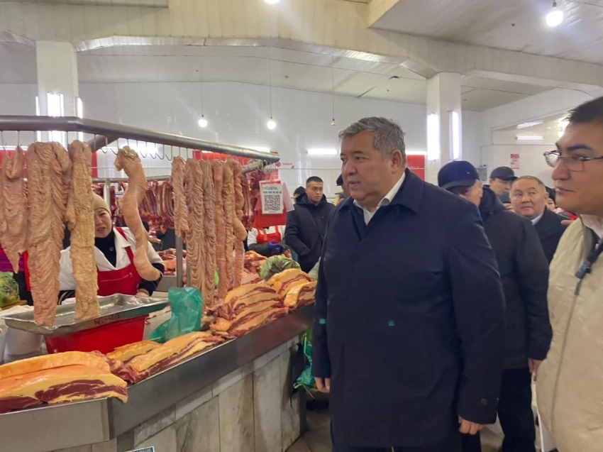 На Ошском рынке проверили качество и цены на мясо