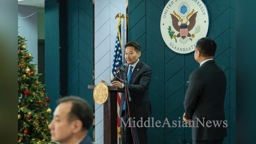 Депутаты Великого Государственного Хурала вместе отметили День благодарения в посольстве США