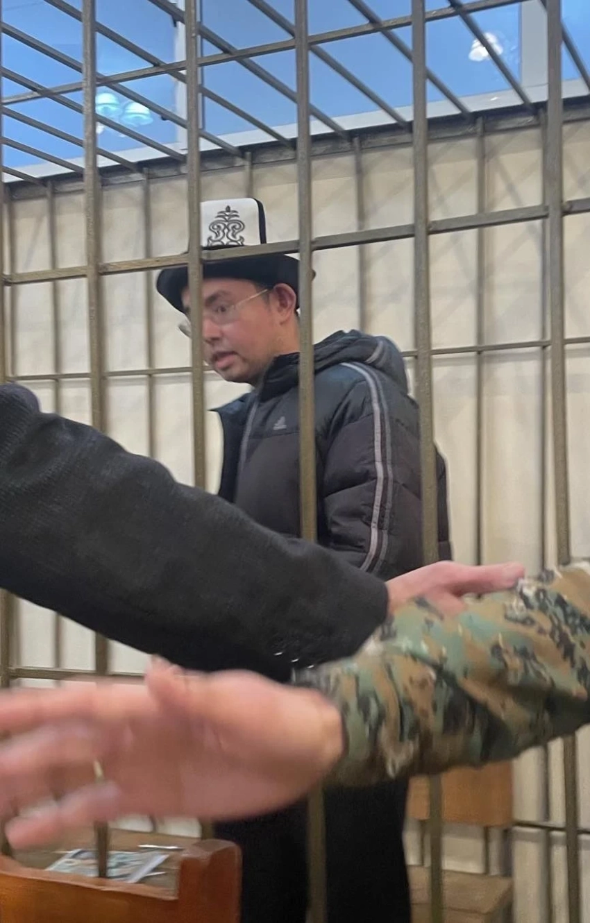 Кадыра Атамбаева побрили наголо в СИЗО, заявил его адвокат