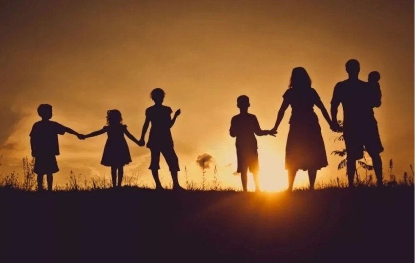 В КР с 2026 года увеличат выплаты многодетным семьям в горах