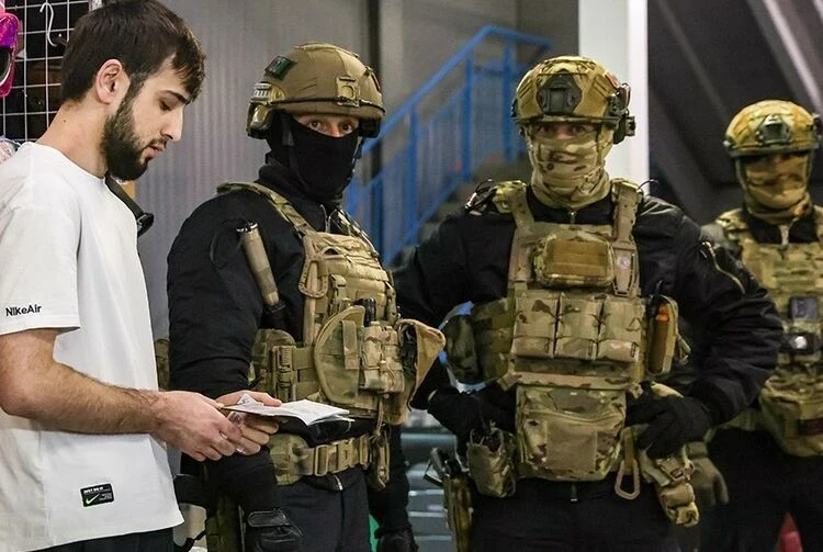 На выдворение мигрантов из России в 2025 году потратили 830 миллионов рублей