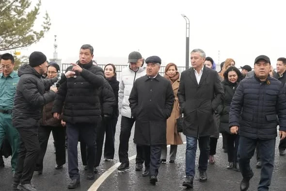 Депутаты ЖК ознакомились с работой мусороперерабатывающего завода в Бишкеке