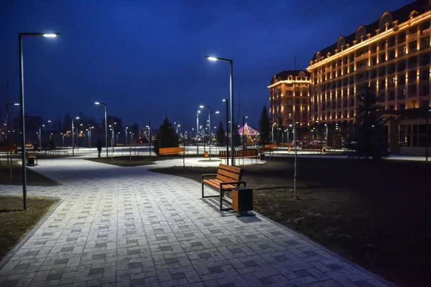 В Бишкеке открыт новый сквер "Санжыра"