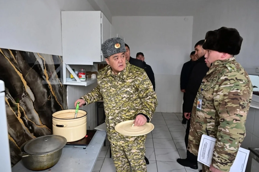 Глава ГКНБ проинспектировал пограничный пункт «Бек-Абад»