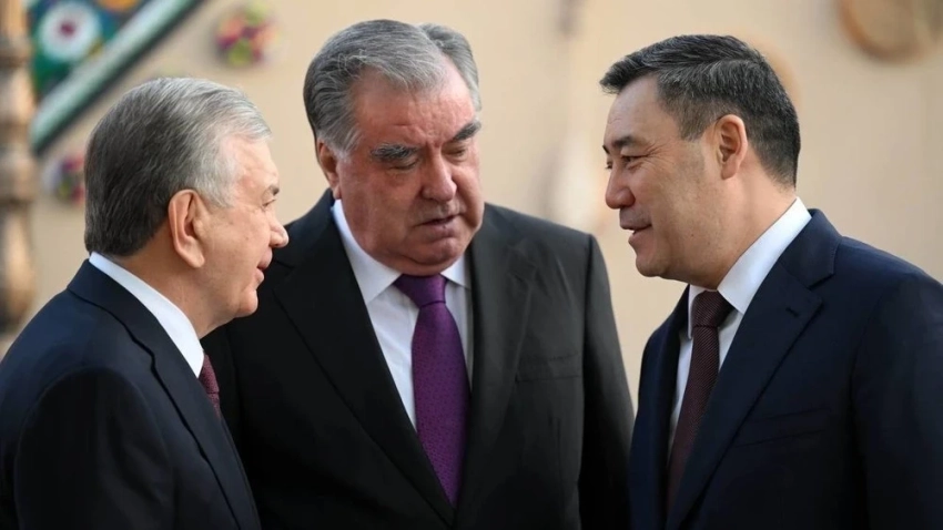 Жапаров отметил вклад Мирзиёева в урегулировании границ с Таджикистаном