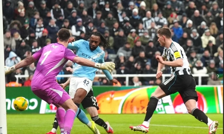 Семеньо вывел "Манчестер Сити" к победе над "Ньюкаслом" в Кубке лиги