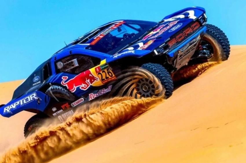 Экипаж под флагом Кыргызстана участвует в ралли "Дакар-2026"