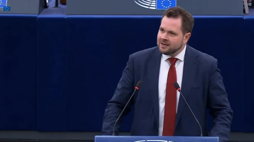 Датский депутат нецензурно обратился к Трампу