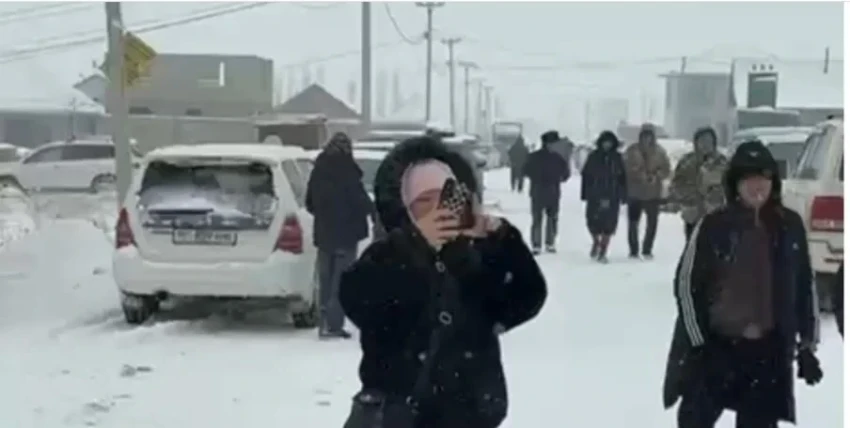 В Бишкеке до конца зимы не будут сносить жилые дома в жилмассиве «Анар-Бак»