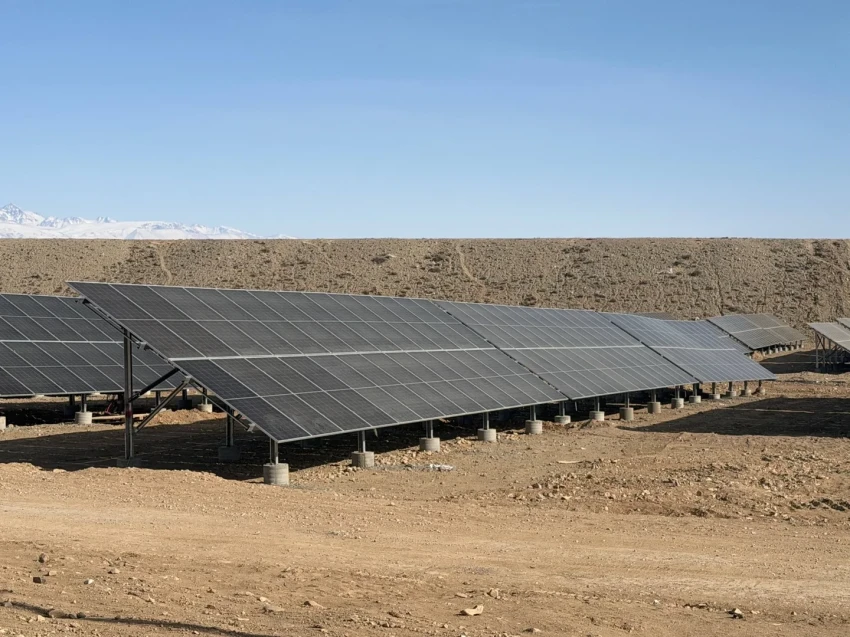 Министр энергетики ознакомился с ходом строительства солнечных электростанций на Иссык-Куле