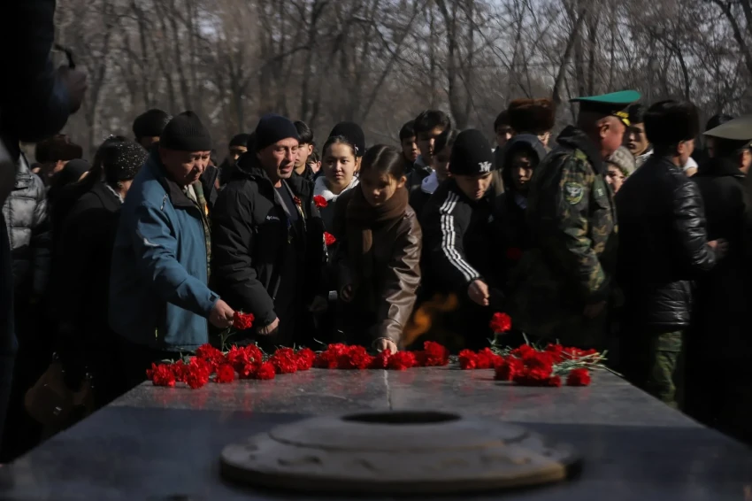 В Оше прошел митинг-реквием в честь 82-й годовщины снятия блокады Ленинграда