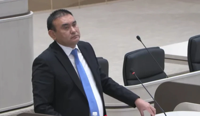 Кыргызстан может ввести ответные меры против требований Узбекистана для водителей