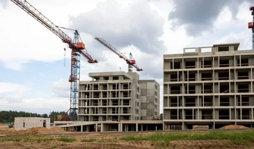 Депутат: Надо снять ролики, чтобы молодежь не уезжала и приходила на стройки в Кыргызстане