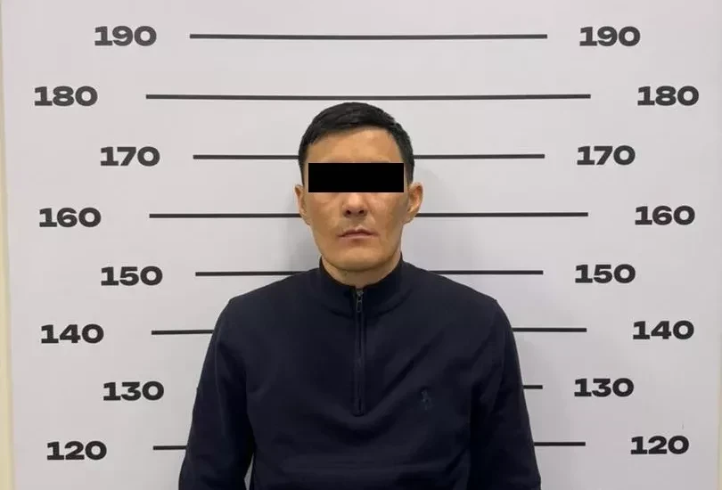 Выписывал поддельные патенты: Задержан старший инспектор УГНС по Ленинскому району г.Бишкек