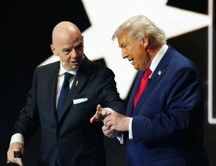 Президент ФИФА Инфантино под пристальным вниманием перед конгрессом УЕФА