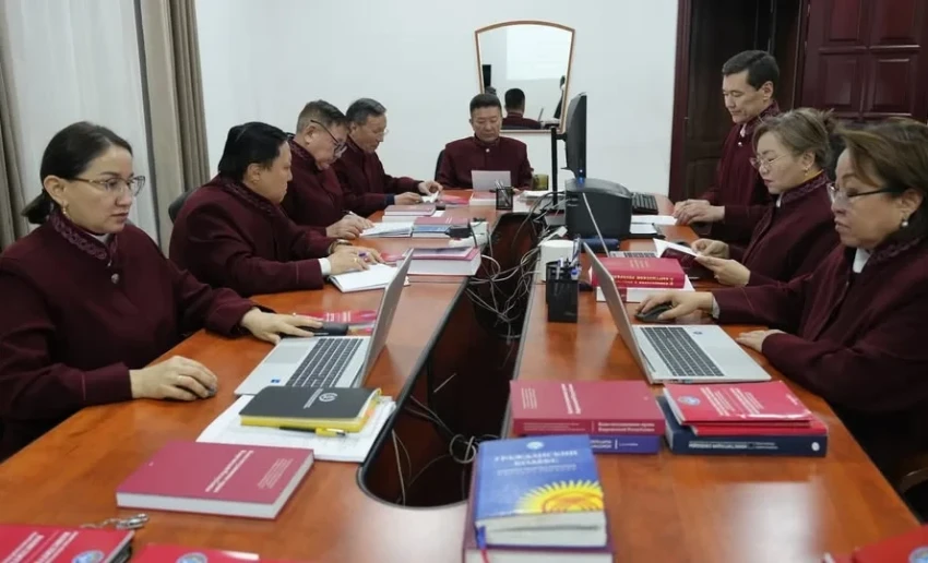 Конституционный суд приступил к рассмотрению представления президента