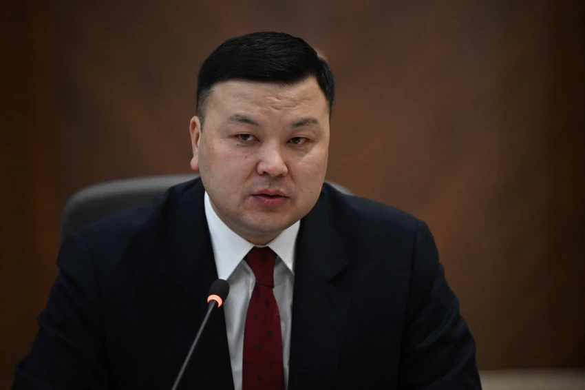 Министр юстиции Аяз Баетов раскритиковал темпы дебюрократизации госаппарата